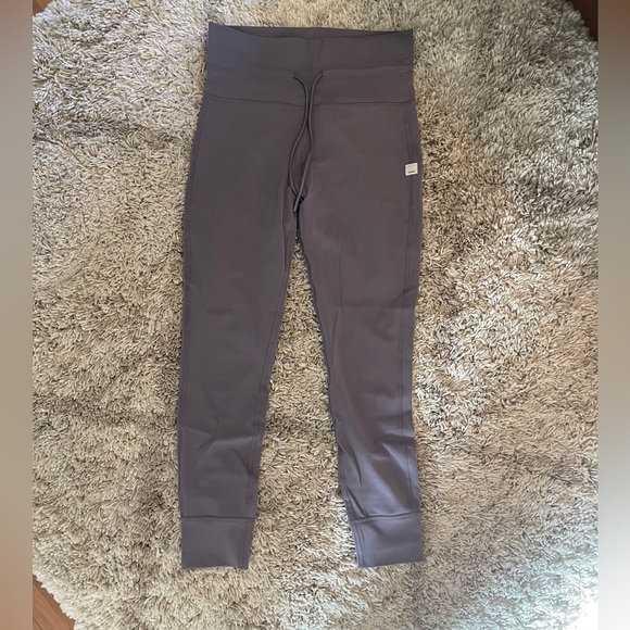 Vuori Daily Leggings Sawyer - Picture 2 of 8